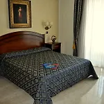 Hotel Grand President