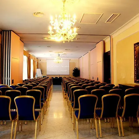 فندق Grand President 4*