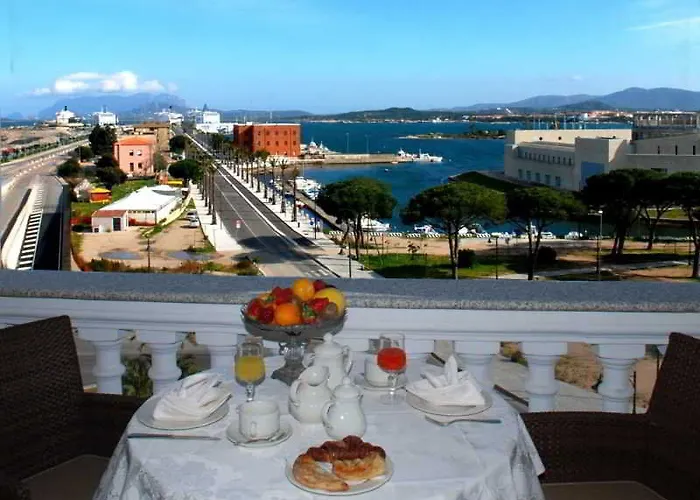 Hotel Grand President 4*