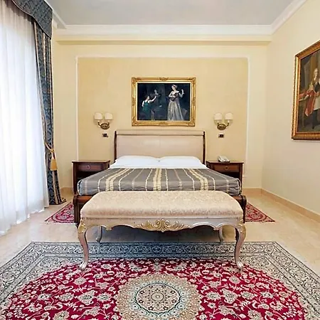 Hotel Grand President