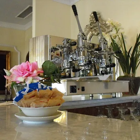 Hotel Grand President 4*