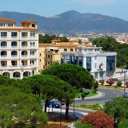 Hotel Grand President