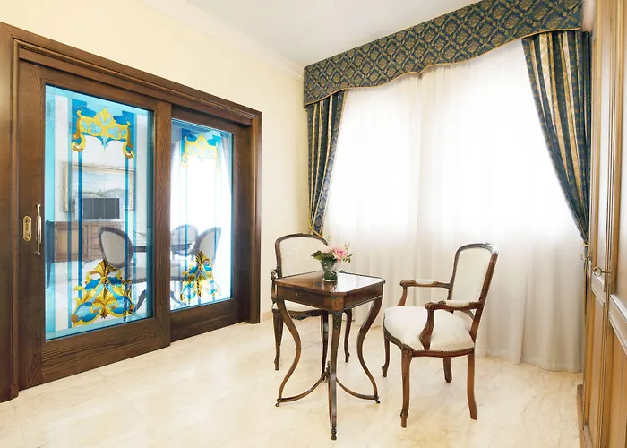 グランド プレジデント ホテル 4*