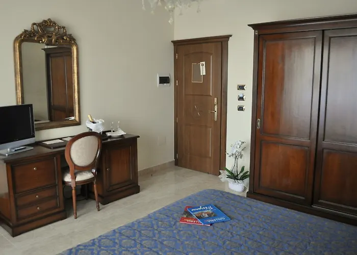 Hotel Grand President 4*